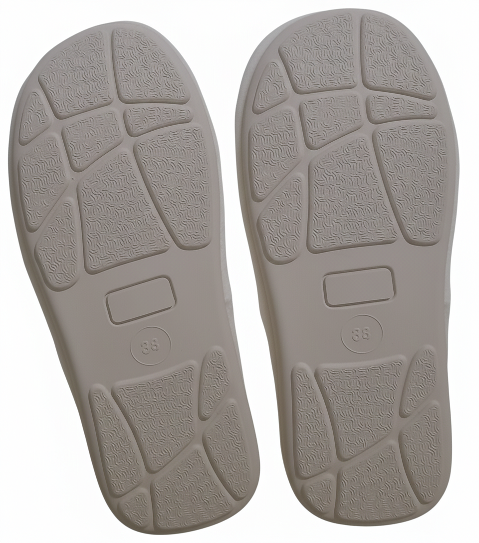 Pantufla estilo zapato plomo